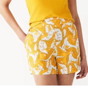 Nine West NWT Yellow Shorts XL